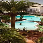 Parque Tropical En Lanzarote 卡门港