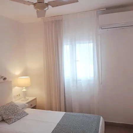 Aparthotel Parque Tropical En Lanzarote 2*