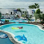 Parque Tropical En Lanzarote Aparthotel