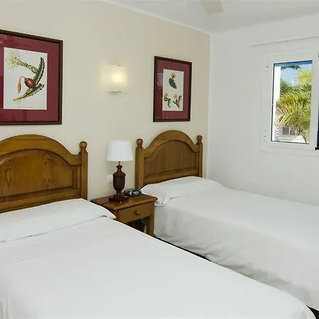 Parque Tropical En Lanzarote Apart Otel 2*