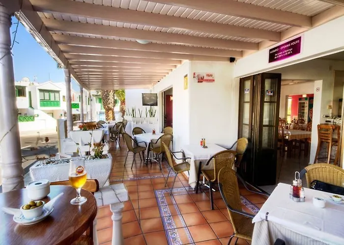 Parque Tropical En Lanzarote 2*