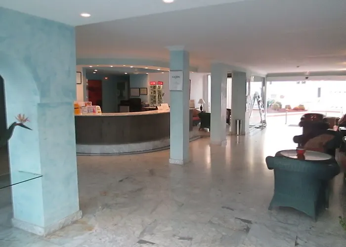 Parque Tropical En Lanzarote 2*